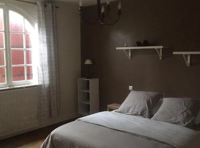 Les Quatre Vents Frühstückspension Montpon-Menesterol